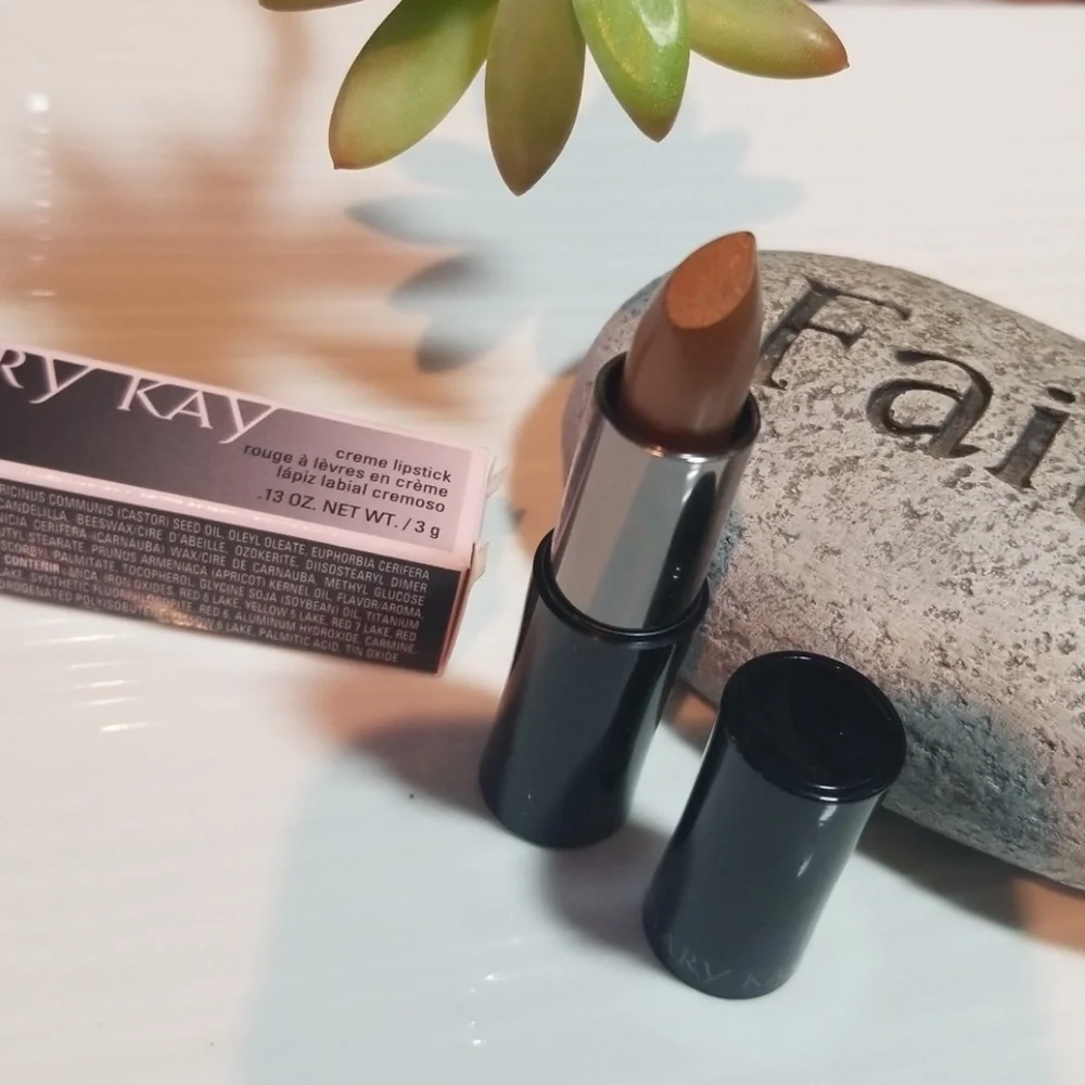 Mary‎ kay  creme lipstick